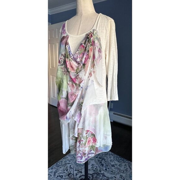 Tunic length 3/4 sleeve white top with colorful tiered front with floral fabric - Picture 6 of 6
